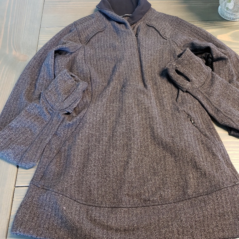 Lululemon sweater